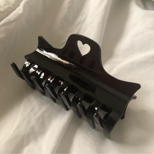 EMI JAY Heartbreaker Clip in No Sleep (Sample Stock) 🤎 Brand new